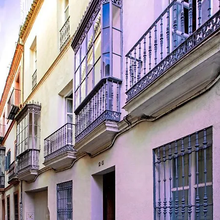 Genteel Palacio Abades Holiday home *